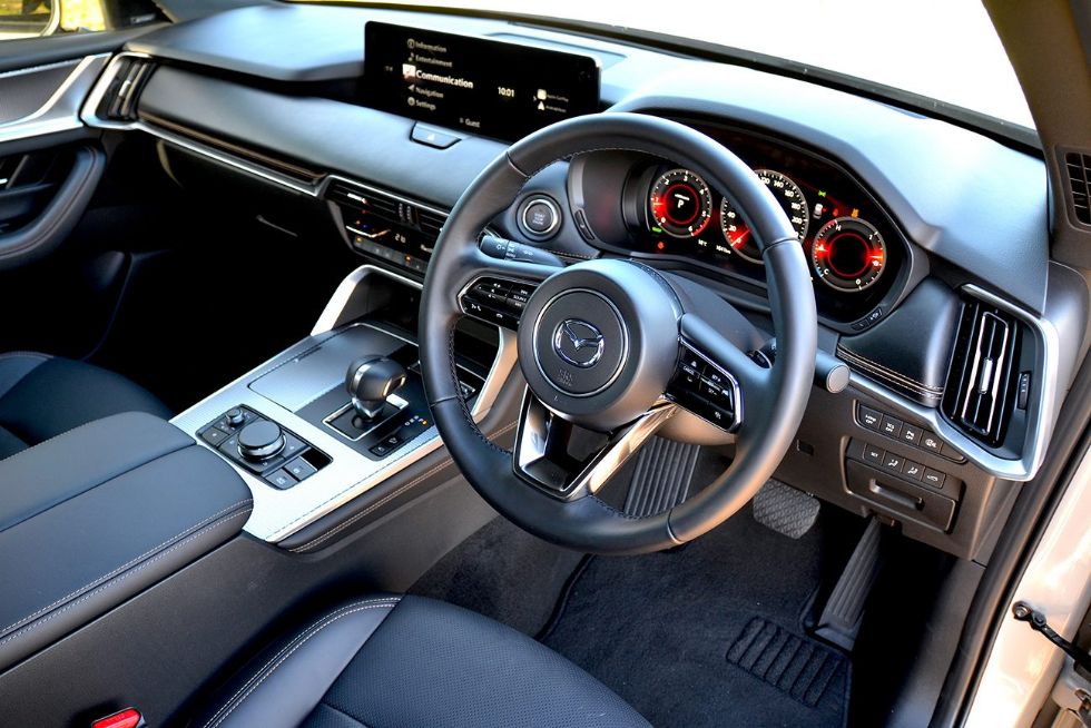Mazda CX-60 3.JPG