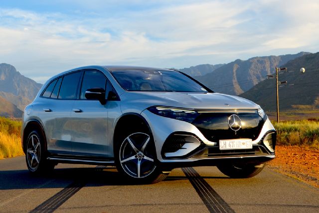 Mercedes-EQS SUV 1