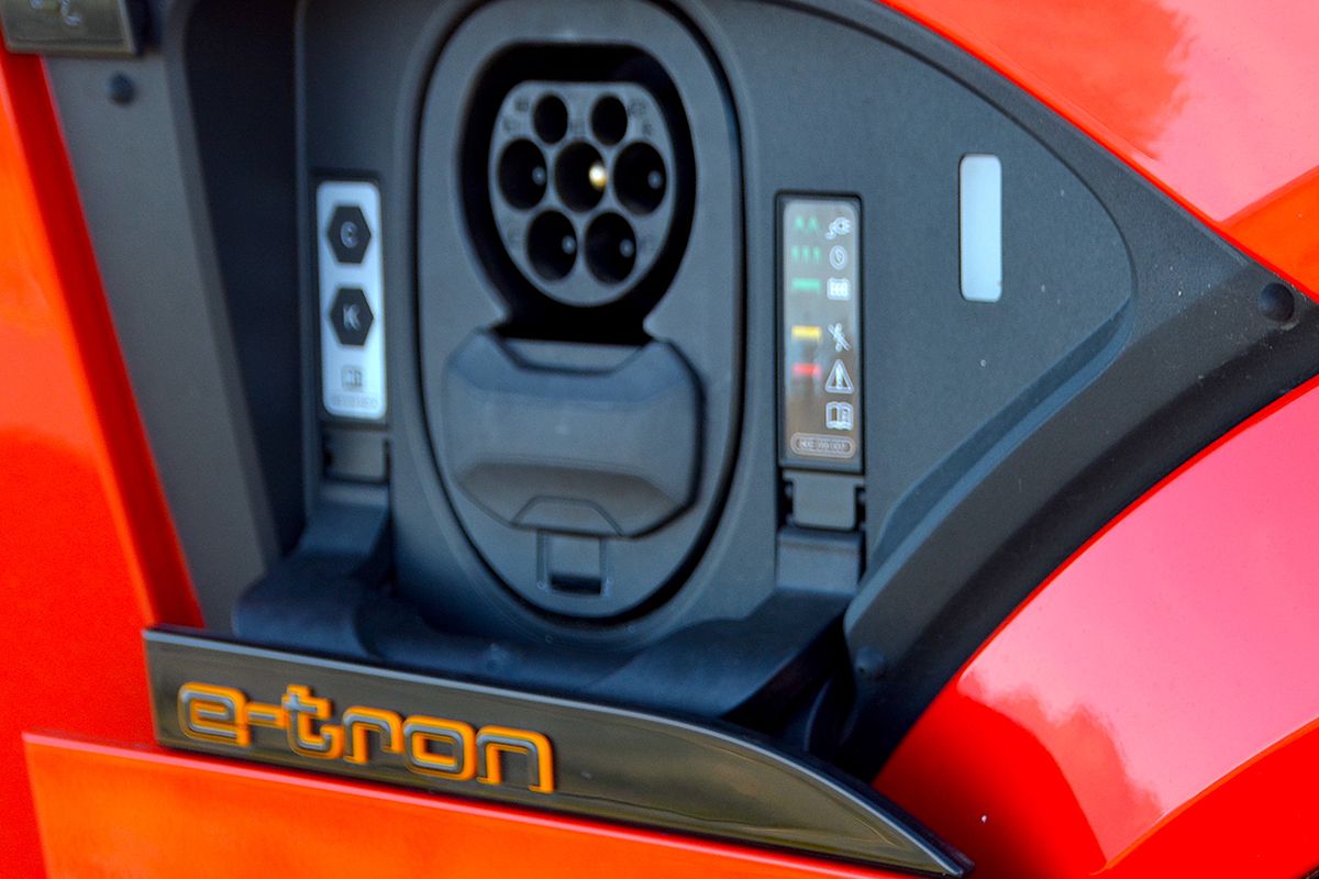 Audi e-tron S