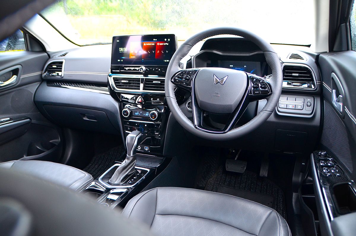 XUV 3XO